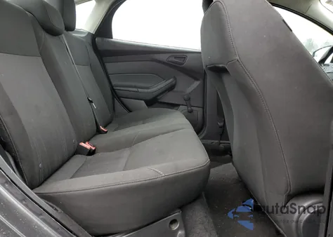 2015 Ford Focus S from USA, damaged, VIN 1FADP3E23FL322332